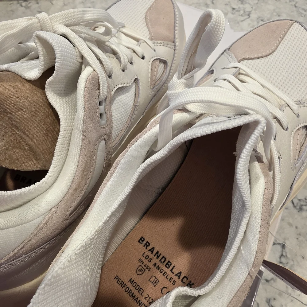 Brandblack Aura 130 sneaker OG White Vibram® RollinGait Sole Size 9.5 NIB - Picture 11 of 16